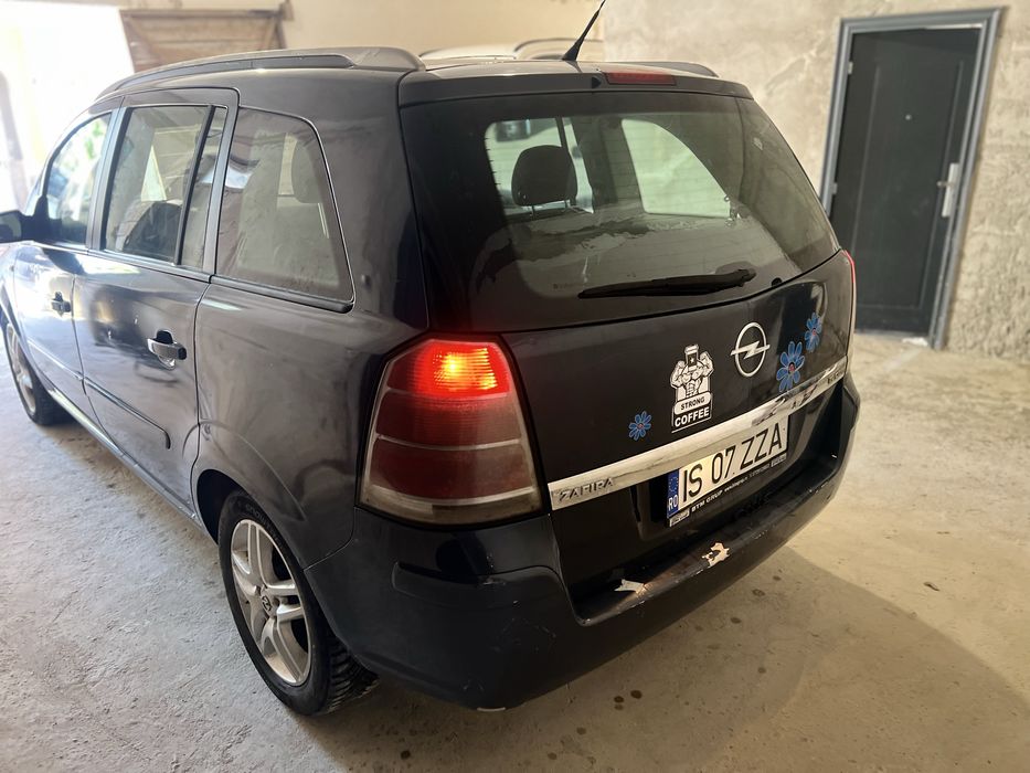 Opel Zafira 1.9 CDTI – 7 locuri – 2007 – Albastru