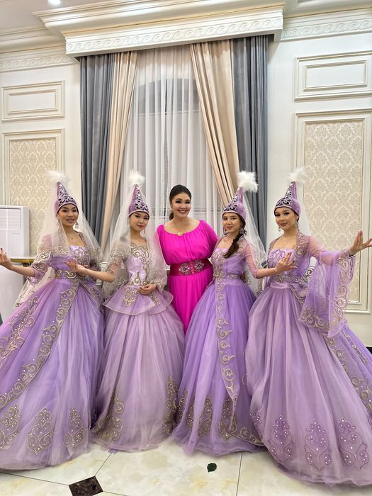 Танцевальные платье на продаж