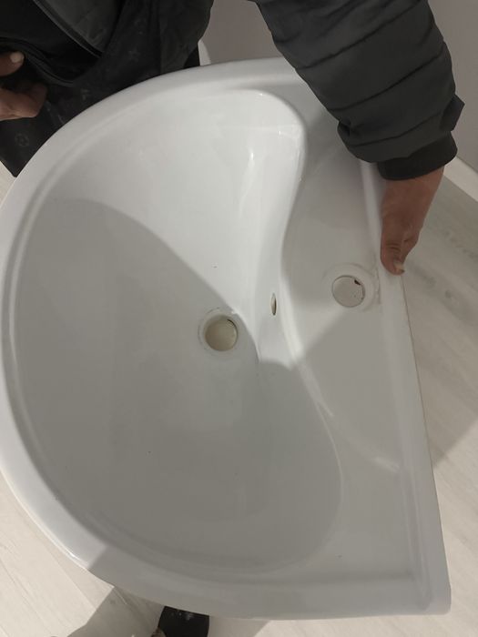 Керамическая раковина