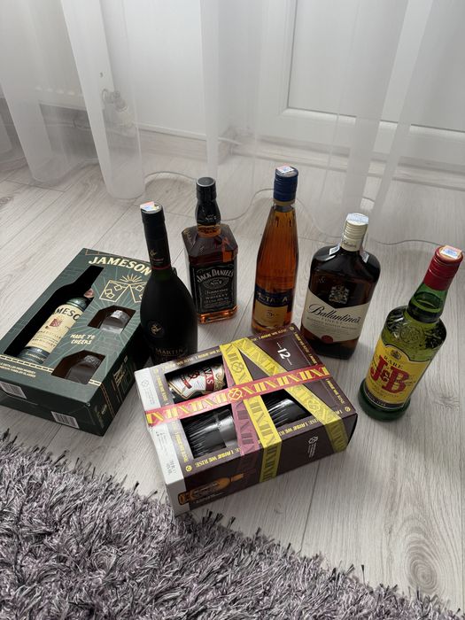 Sticle whiskey autentice