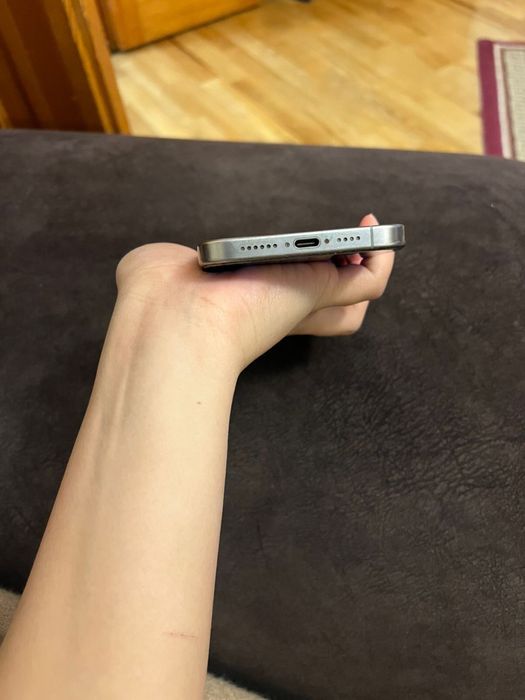 Продам айфон 15 про макс 256гб