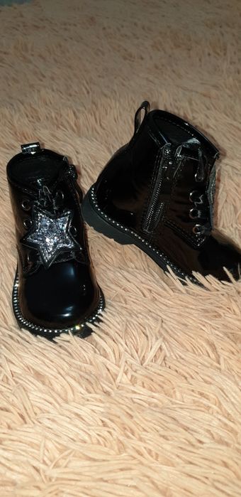 Детские демисезонные ботинки