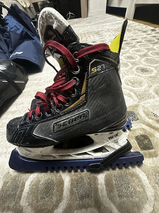 Хоккейная форма