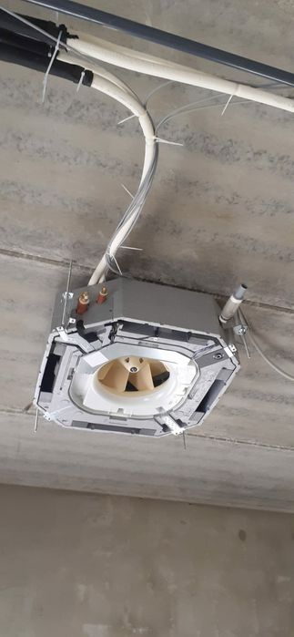 "Montaj profesionist de aer condiționat! Echipă experimentată, prețuri