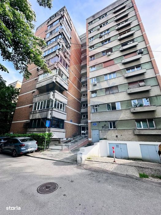 Garsoniera 45.4mp si boxa, Metrou Favorit la 5 minute, Vedere Libera