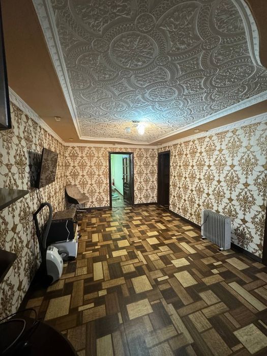 2 комнатная квартира продаётся в центре города чирчик