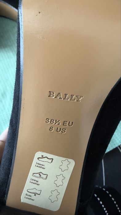 Винтидж обувки BALLY от естествен велур