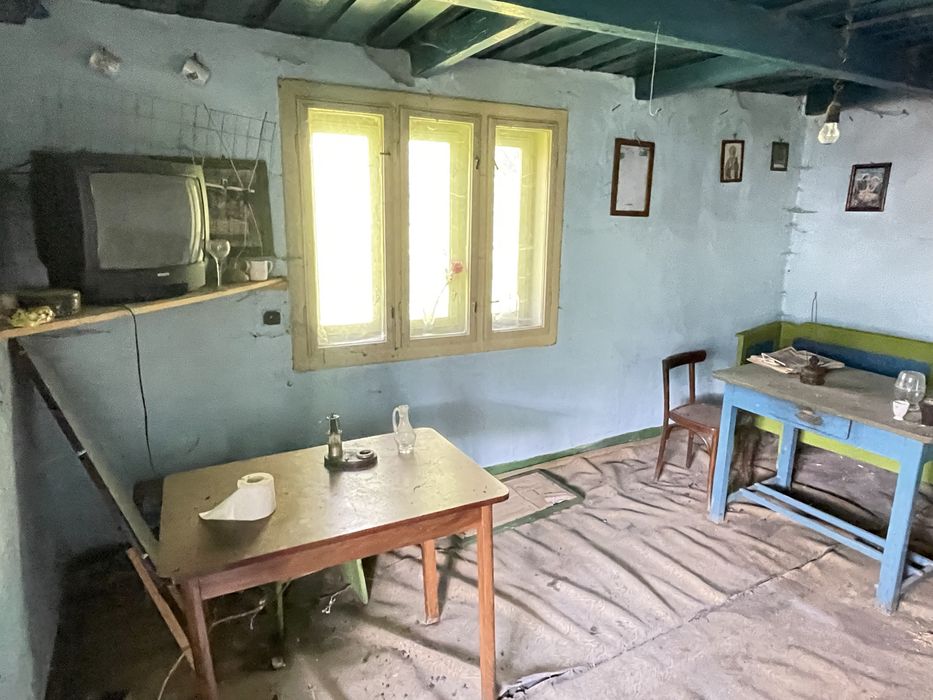 Vand casa veche Ocolis, jud. Alba. 2835 mp teren