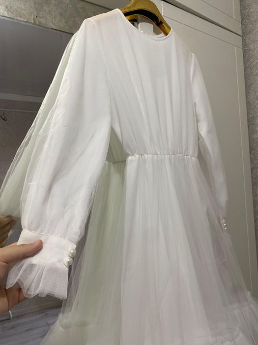 Белое платье женское