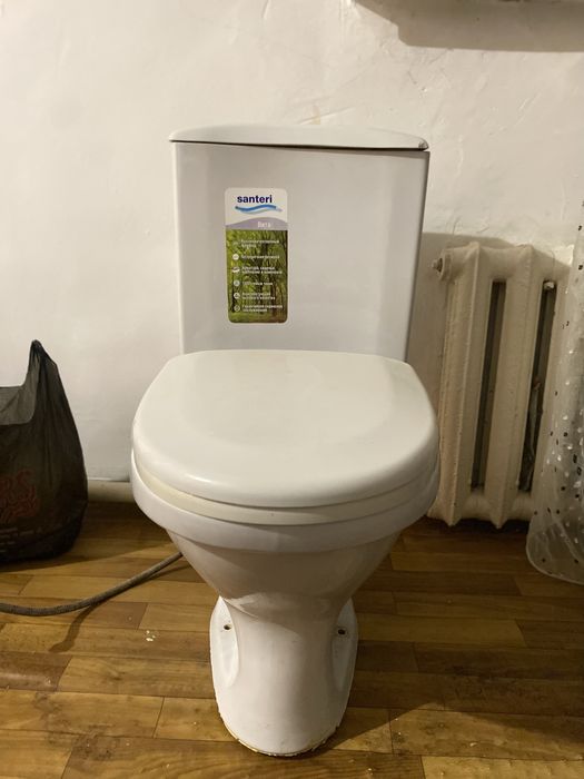 Унитаз хорошем состояние.