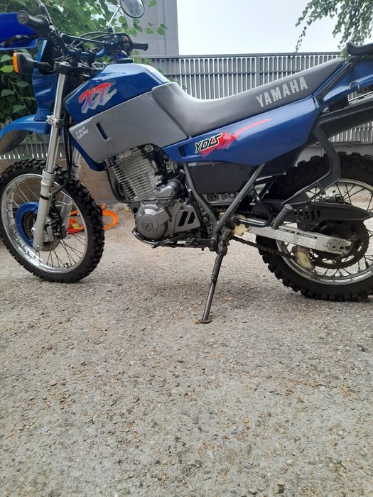 Se vinde yamaha xt 600e