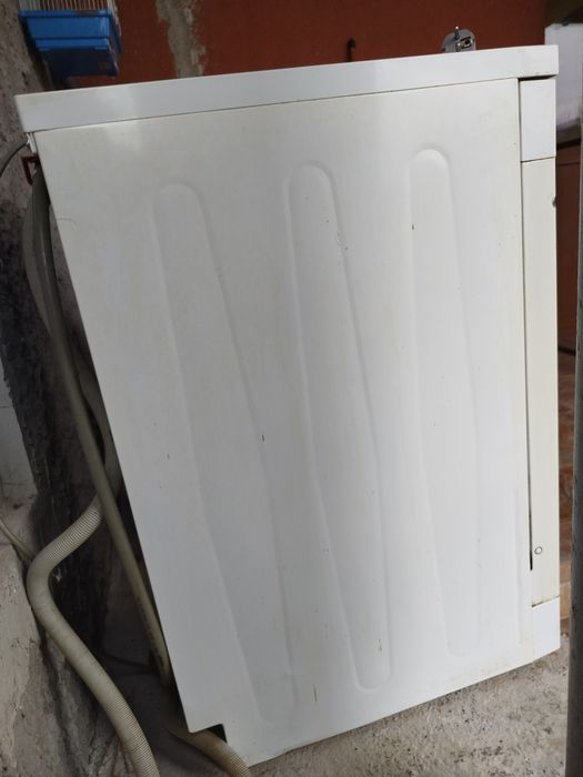 Mașina de spălat vase Beko