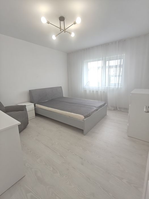 PF inchiriez apartament 2 camere zona  Garii