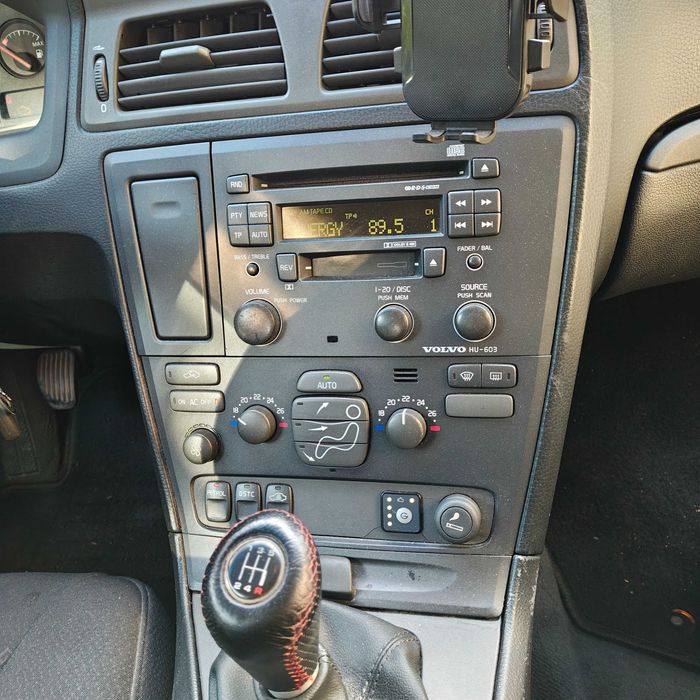 Продавам VOLVO V70