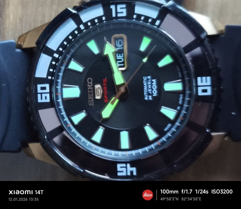 Продам часы SEIKO sports