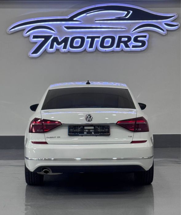 Volkswagen Passat 2.0  R-Line