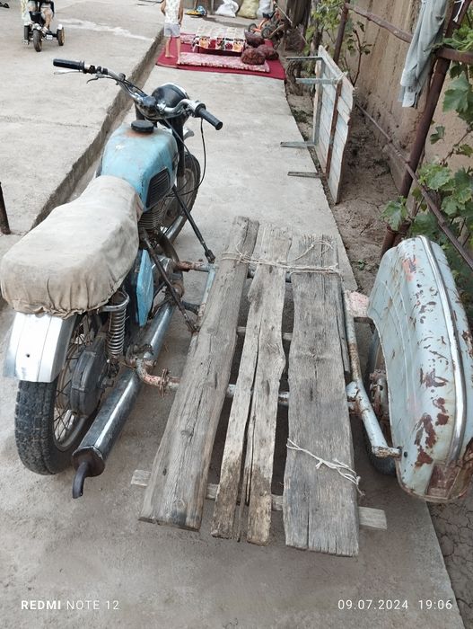 Мотоцикл ИЖ планета-4