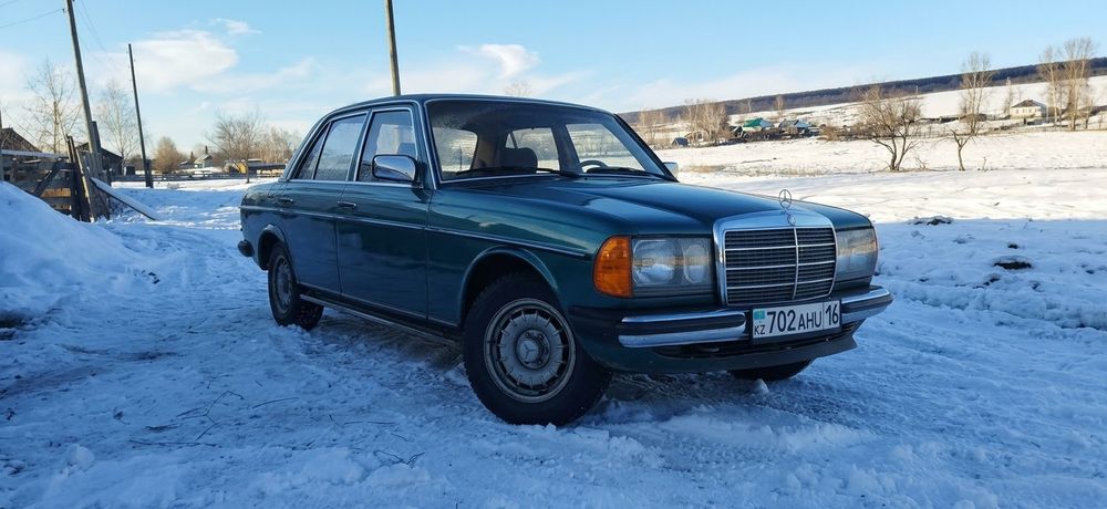 Продам Mercedes 123