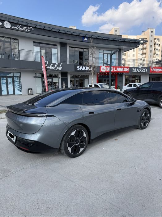 zeekr 007 688 zapas xod