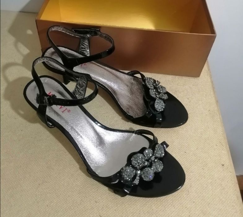 Женская обувь (новая)