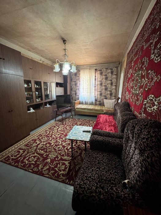 Продаётся.Яшнобод Куйлюк.Центор.3/1/9э.83кв. М