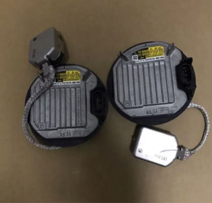 Продам оригинальные б/у ксеноновые блоки