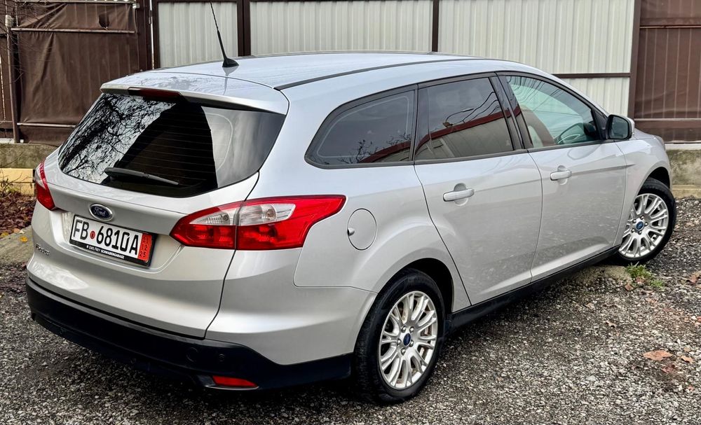Ford focus Diesel clima jante model 2015