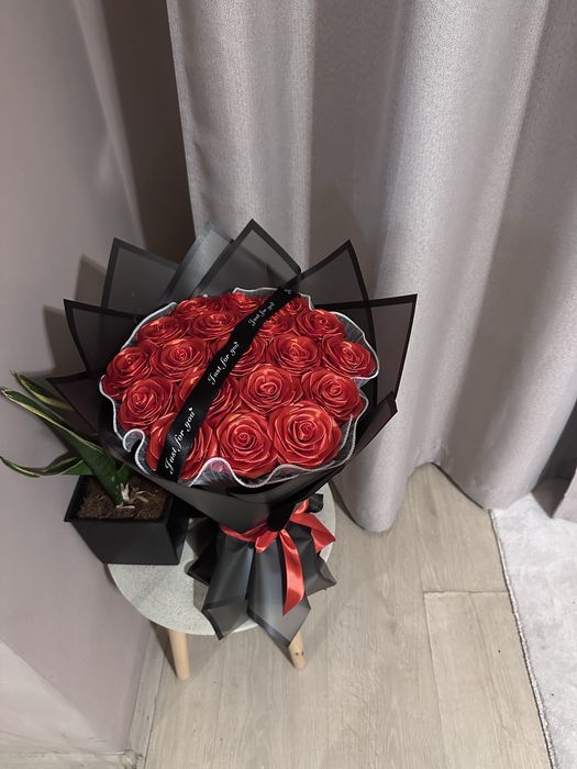 Букети от вечни рози