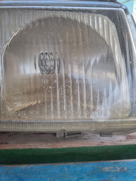 Фара Ауди Б4 правая орегинал
