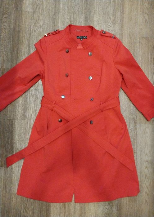 Продам плащ на поясе