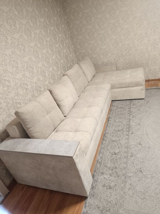 Диван угловой.     .