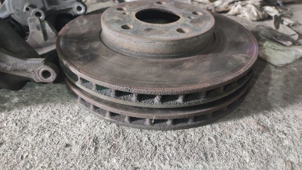 Тойота Марк 2 90 рычаги верх перед, суппорта перед торг