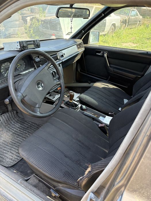Mercedes E190 2.0 m102 на части
