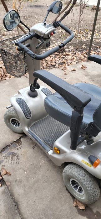 Электроо  скутер