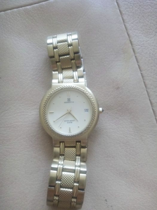 Златен часовник Momentus