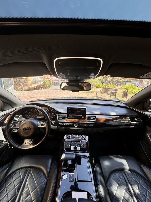 AUDI A8 Limousine