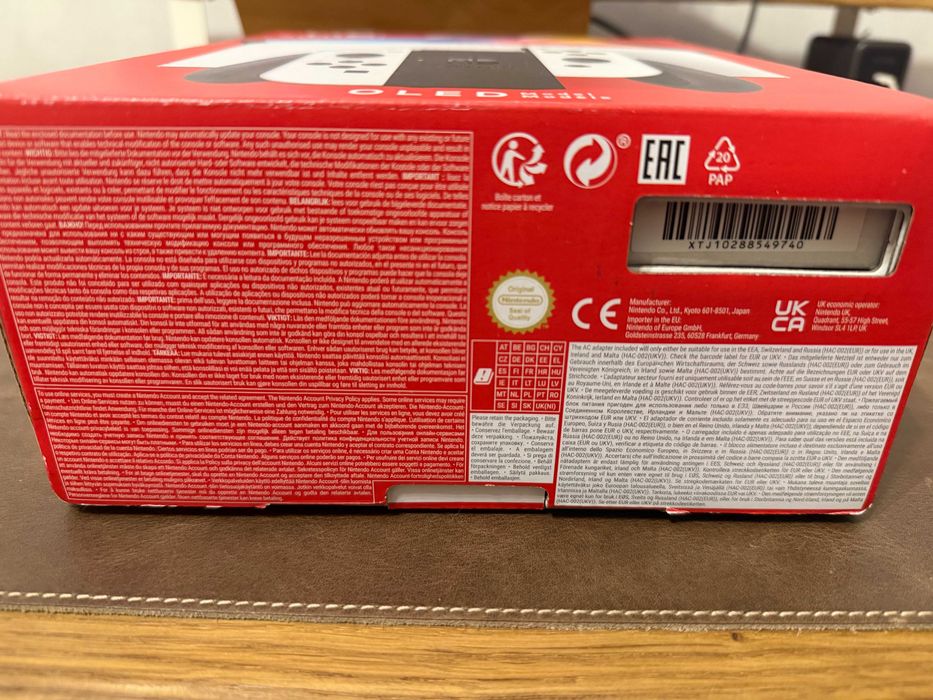 Nintendo Switch OLED White + 512GB + 12 игри + Допълнителни Joy-Con