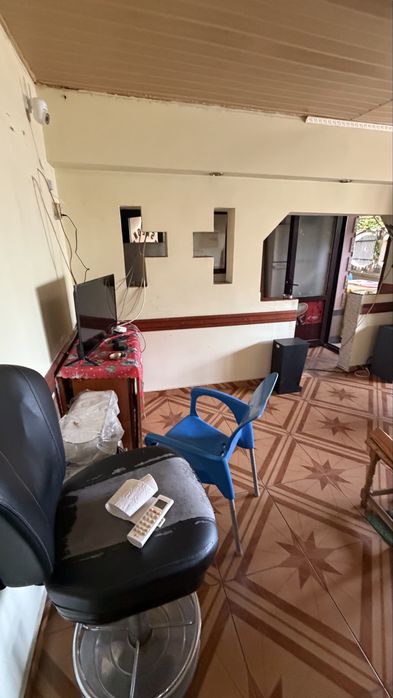 Inchiriez spatiu comercial