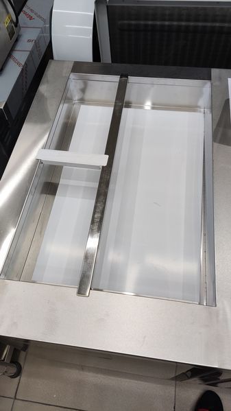 Стол холодильный для пиццы