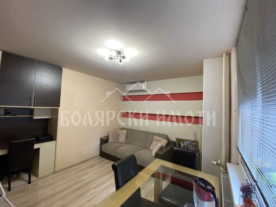 Продава се Двустаен апартамент в Велико Търново, Колю Фичето - 60 кв.м за 893 €/кв.м - Снимка #2