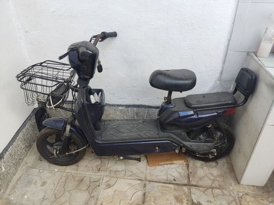 Електрически скутер