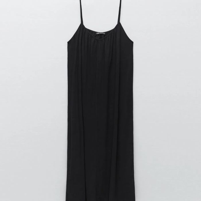 Rochie neagra cu bretele Zara