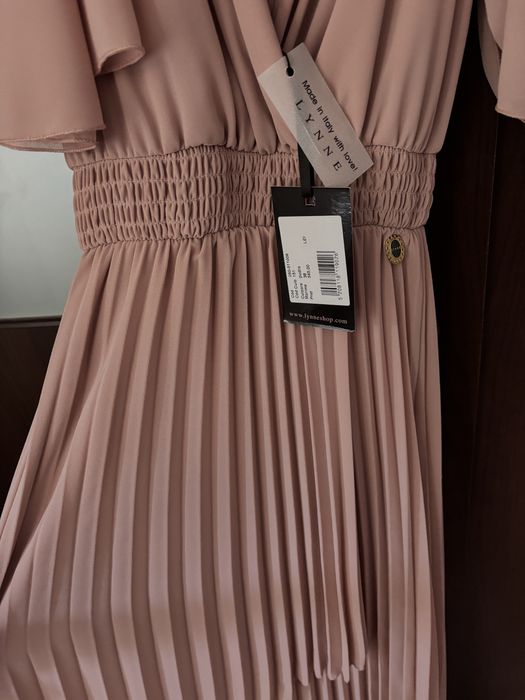 Rochie Lynne roz