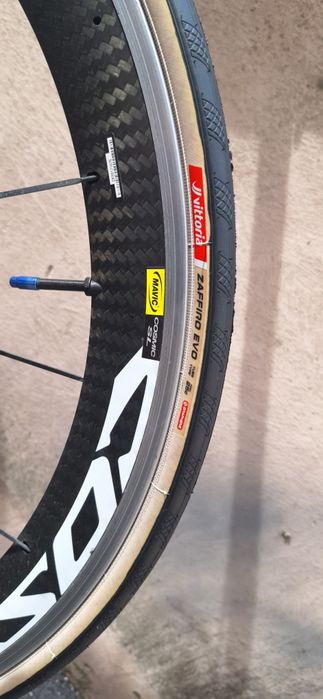 Продам карбоновый шоссейник Trek Madone
