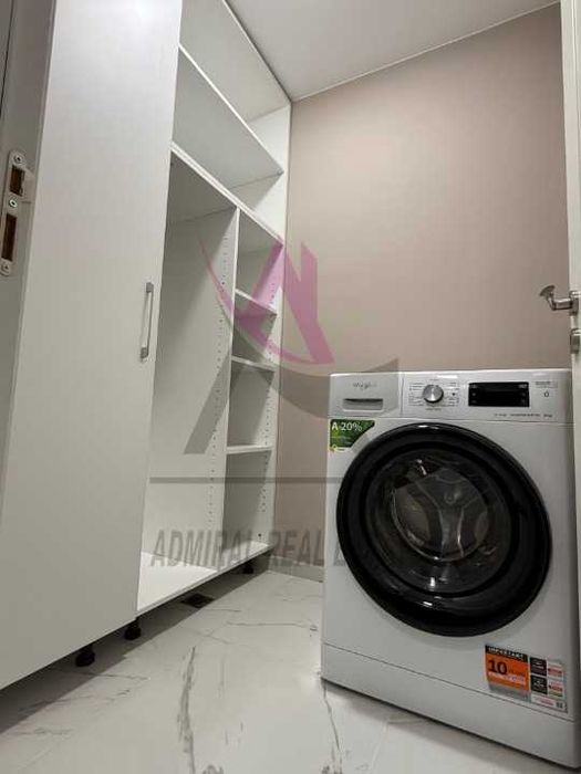 Чисто нов -двустаен -Зимно кино