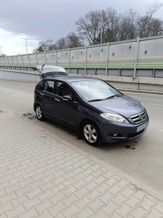 Honda FR-V 2.2 140кс
