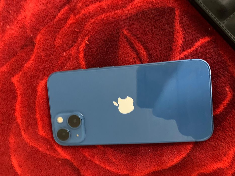 I phone 13 128gb 110000