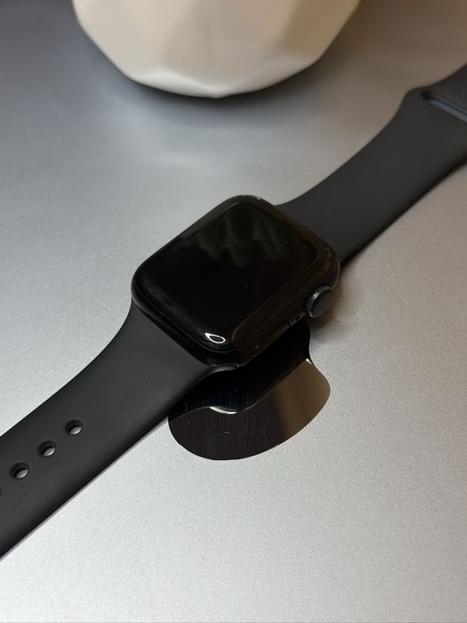 Apple Watch SE (2nd generation)-2023
