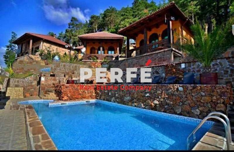 Хотел в Пазарджик, област-гр.Велинград площ 1500 цена 970000