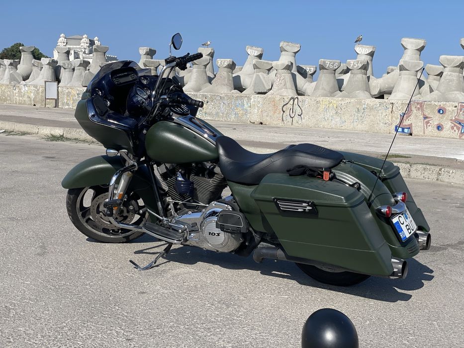 Harley davidson Road glide electra street